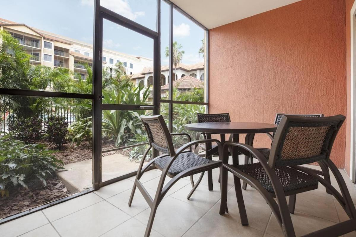 Stunning Condo Near Universal Studios Williamsburg Εξωτερικό φωτογραφία